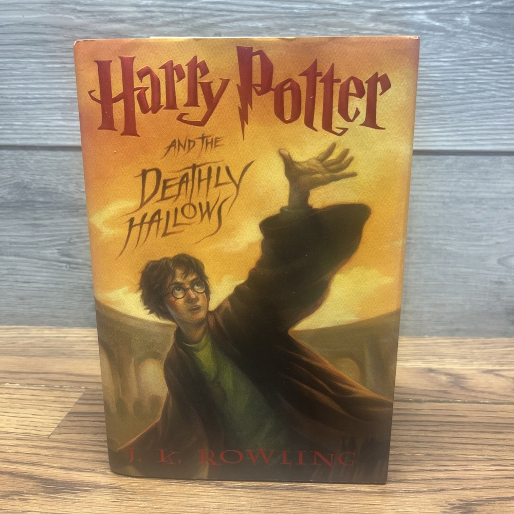 J K Rowling Harry Potter and the Deathly Hallows Hardcover 1st Edition 2007